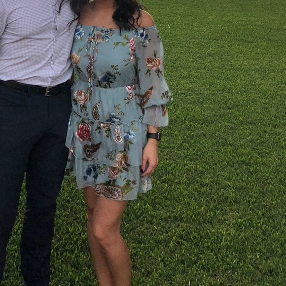 Alice + Olivia Blue Waylon off the shoulder dress - size US4 - Picture 3 of 3